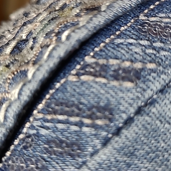 MISS ME SEQUINS EMBROIDERED MID-RISE EASY-FIT CROP DENIM JEAN - Picture 15 of 15